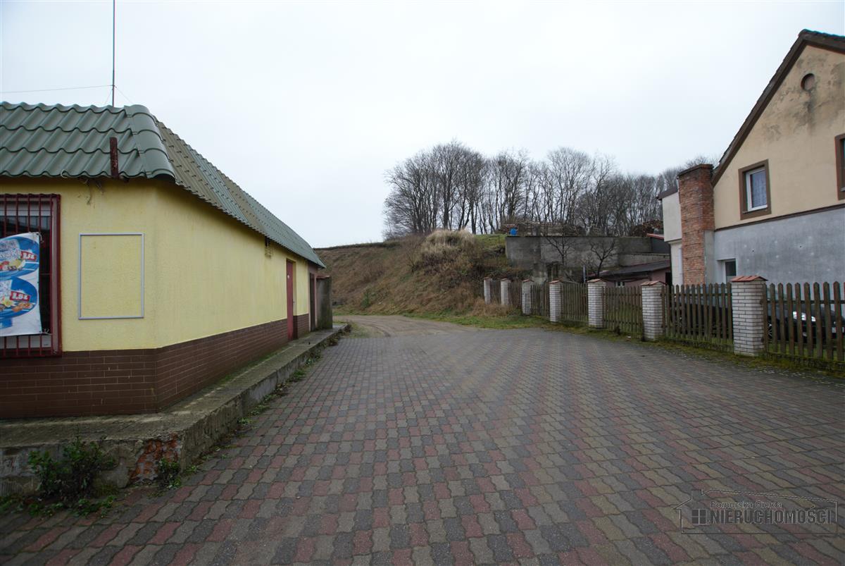 widok na otoczenie budynku