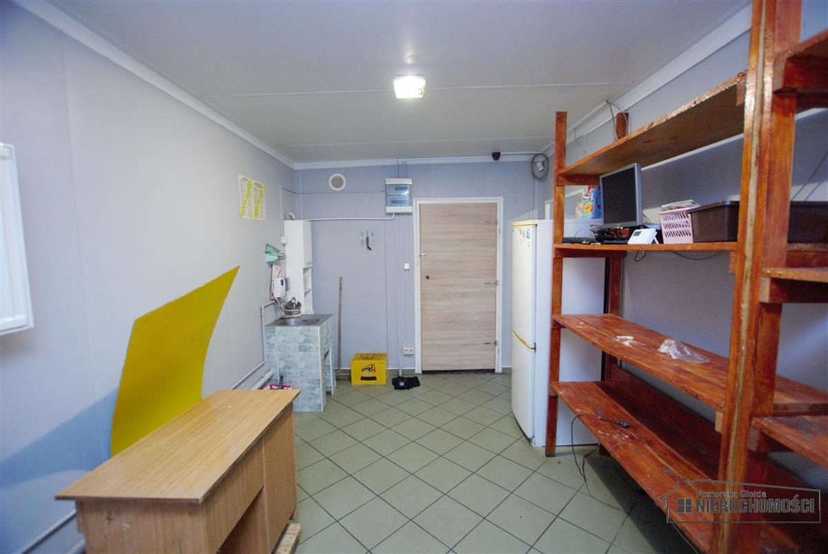 zaplecze o pow. ok. 14,5m2