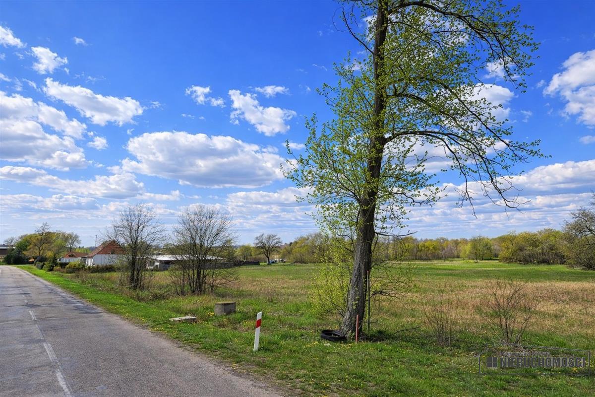 Sprzedaż Działka Redło